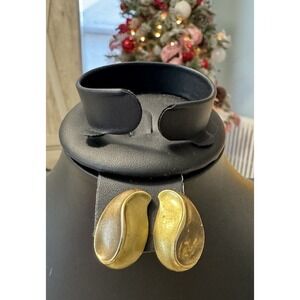 Vintage Marbella Gold Tone Clip On Earrings‎ Sculptural Modernist 1970s